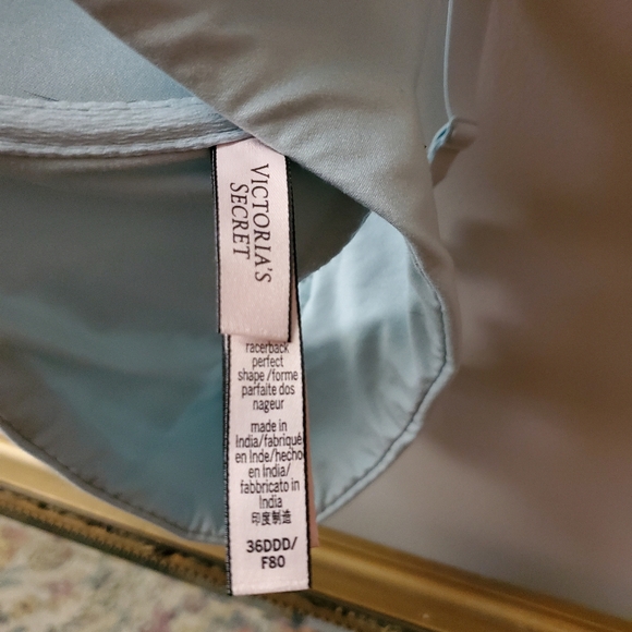 Body by Victoria Front Closure Bra - Picture 3 of 3